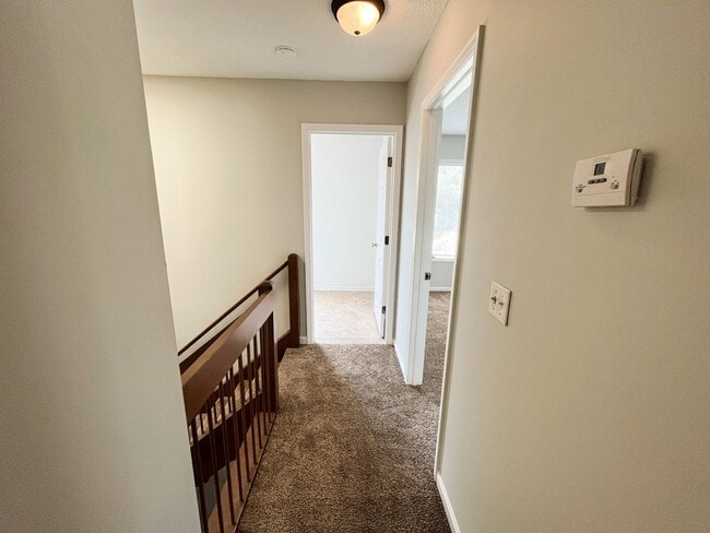 Building Photo - Beautiful 3-story 2 bedroom, 2 1/2 bathroom townhome in Winston Salem