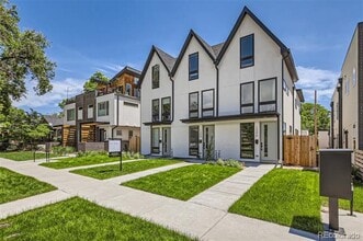 Building Photo - 1306 Stuart St