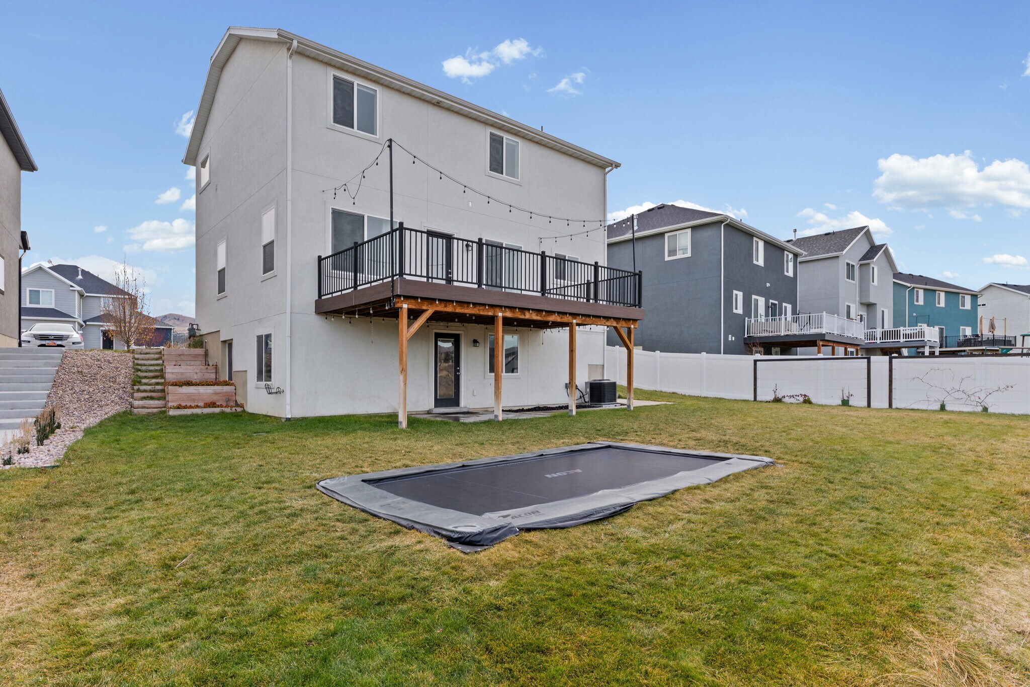 Building Photo - 4883 E Silver Ridge Rd