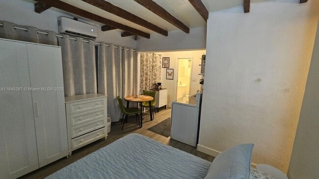 Building Photo - 1836 Roosevelt St