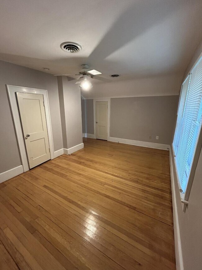 Building Photo - 3342 Yellow Sulphur Rd