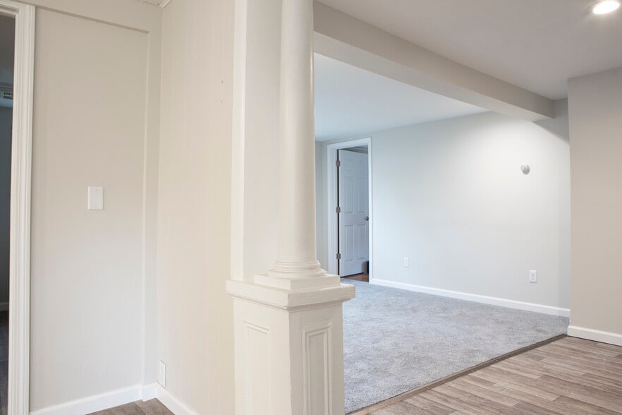 Building Photo - 62 Union St