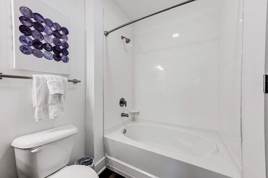 Building Photo - 1776 Peachtree Rd NE