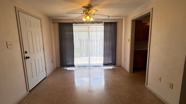 Building Photo - Charming 3-Bedroom Home in Dunnellon – Spacious Living with Modern Comforts!