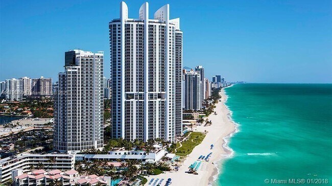 Building Photo - 18201 Collins Ave