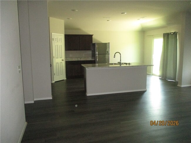 Building Photo - 904 S Excelsior Dr