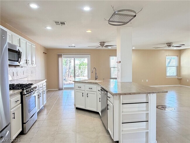 Building Photo - 7388 Standing Timber Way