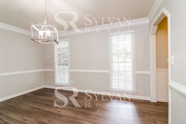 Building Photo - Coming HOME never felt so good!