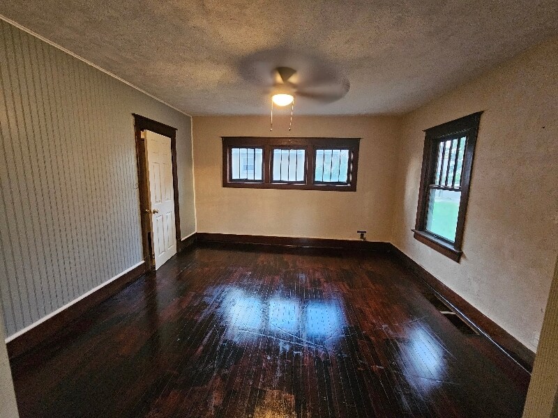 Building Photo - 1226 Van Buren St