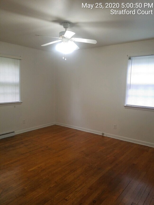 Building Photo - 108 Stratford Ct