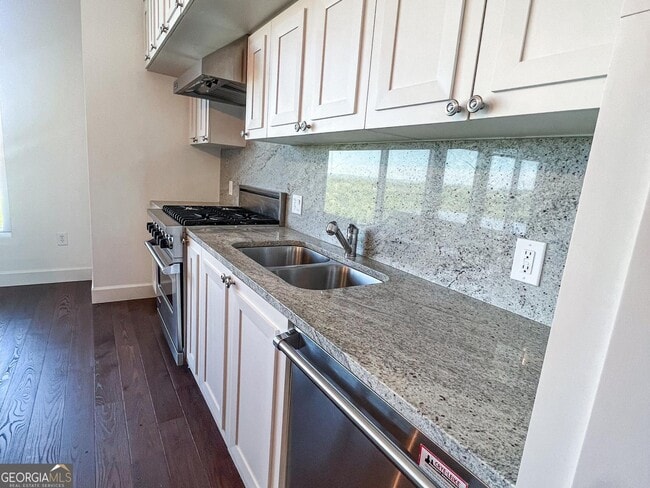 Building Photo - 1820 Peachtree St NW