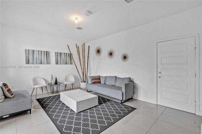 Building Photo - 4703 NW 84th Ct