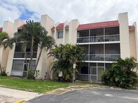 Building Photo - 610 NW 13th St
