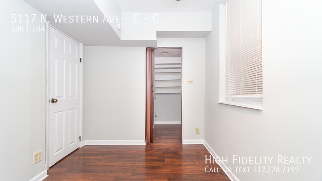 Building Photo - 5117 N Western Ave