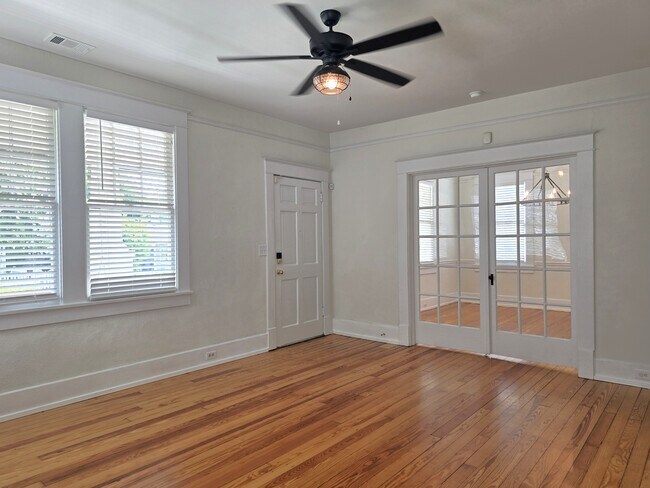 Building Photo - 1429 Stovall St