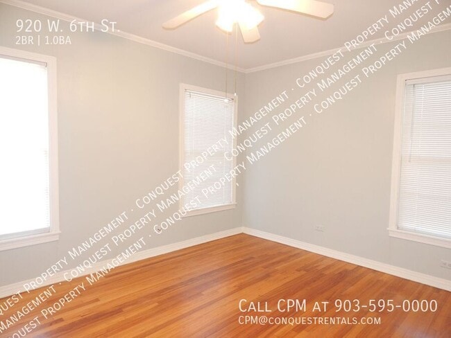 Building Photo - 920 W 6th St