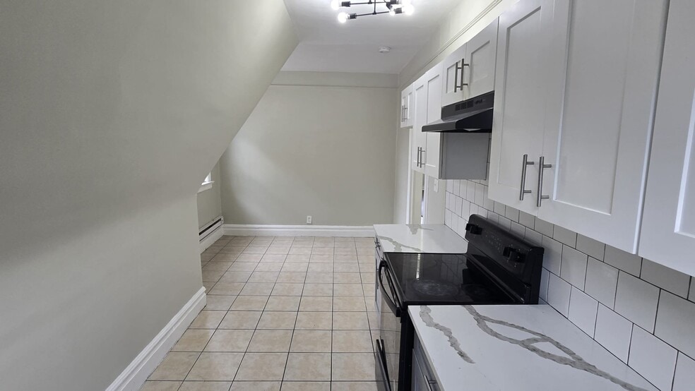 Building Photo - 849 S 15th St