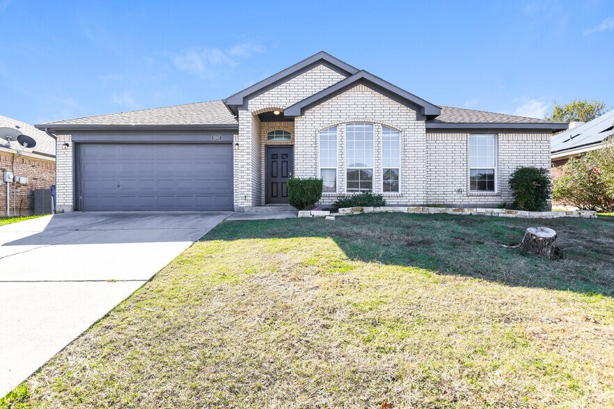 Primary Photo - 1007 Andrew St