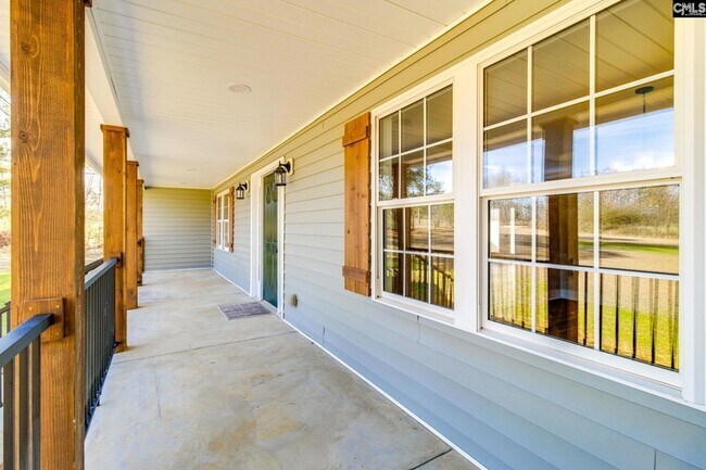 Building Photo - 1300 Woodvalley Rd
