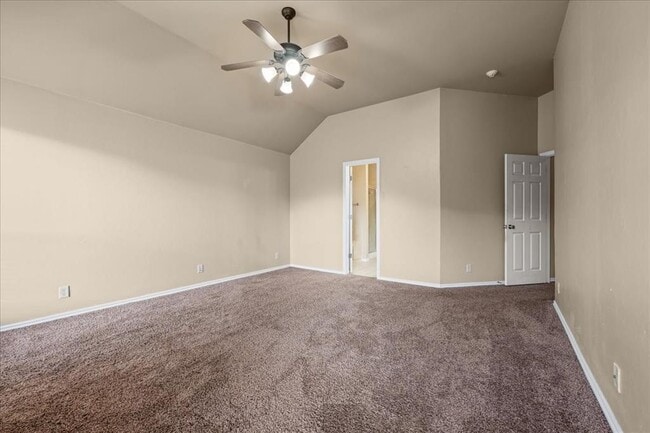 Building Photo - 17029 Woodvine Dr