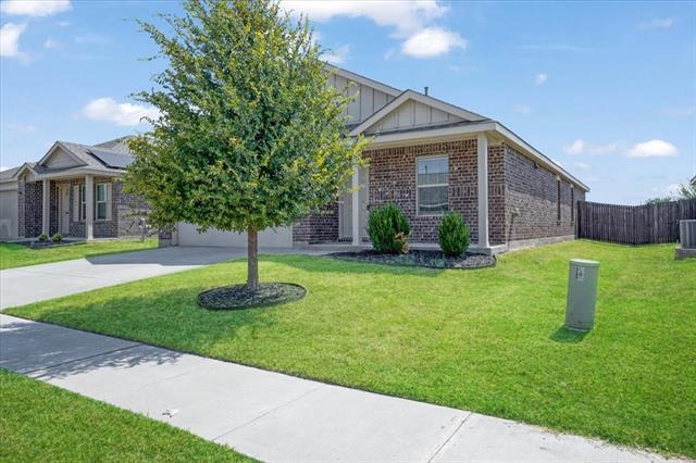 Building Photo - 405 Laurenbrooke Dr