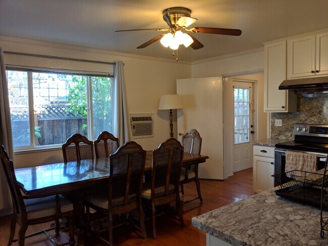 Building Photo - 1197 Yosemite Ave