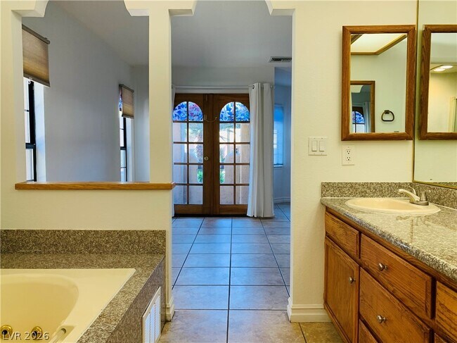 Building Photo - 4069 Nook Way