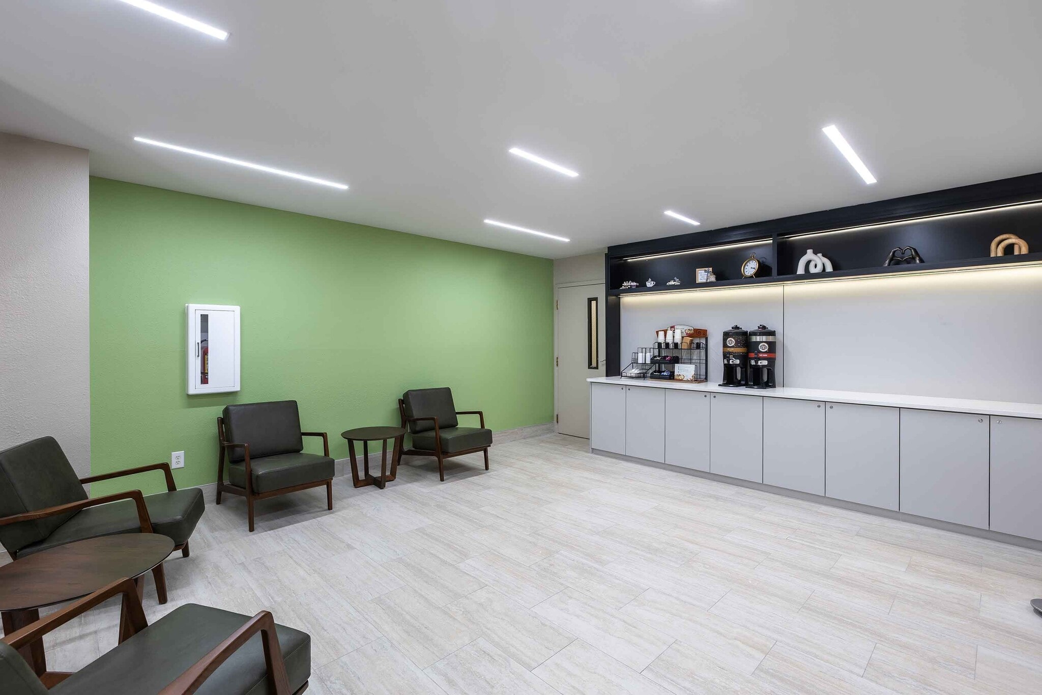 Building Photo - Furnished Studio-Columbia - West - Stoneri...