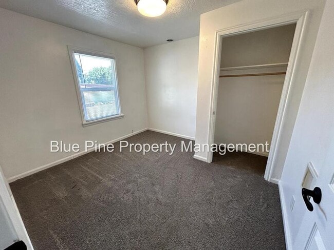 Building Photo - 350 2nd St