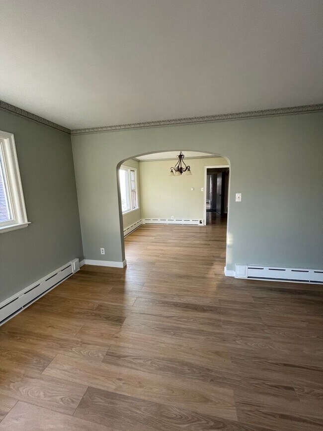 Building Photo - 3155 N 52nd St