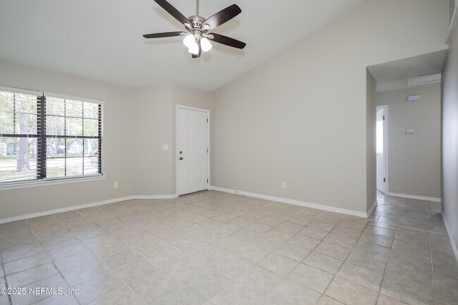 Building Photo - 12591 Deeder Ln
