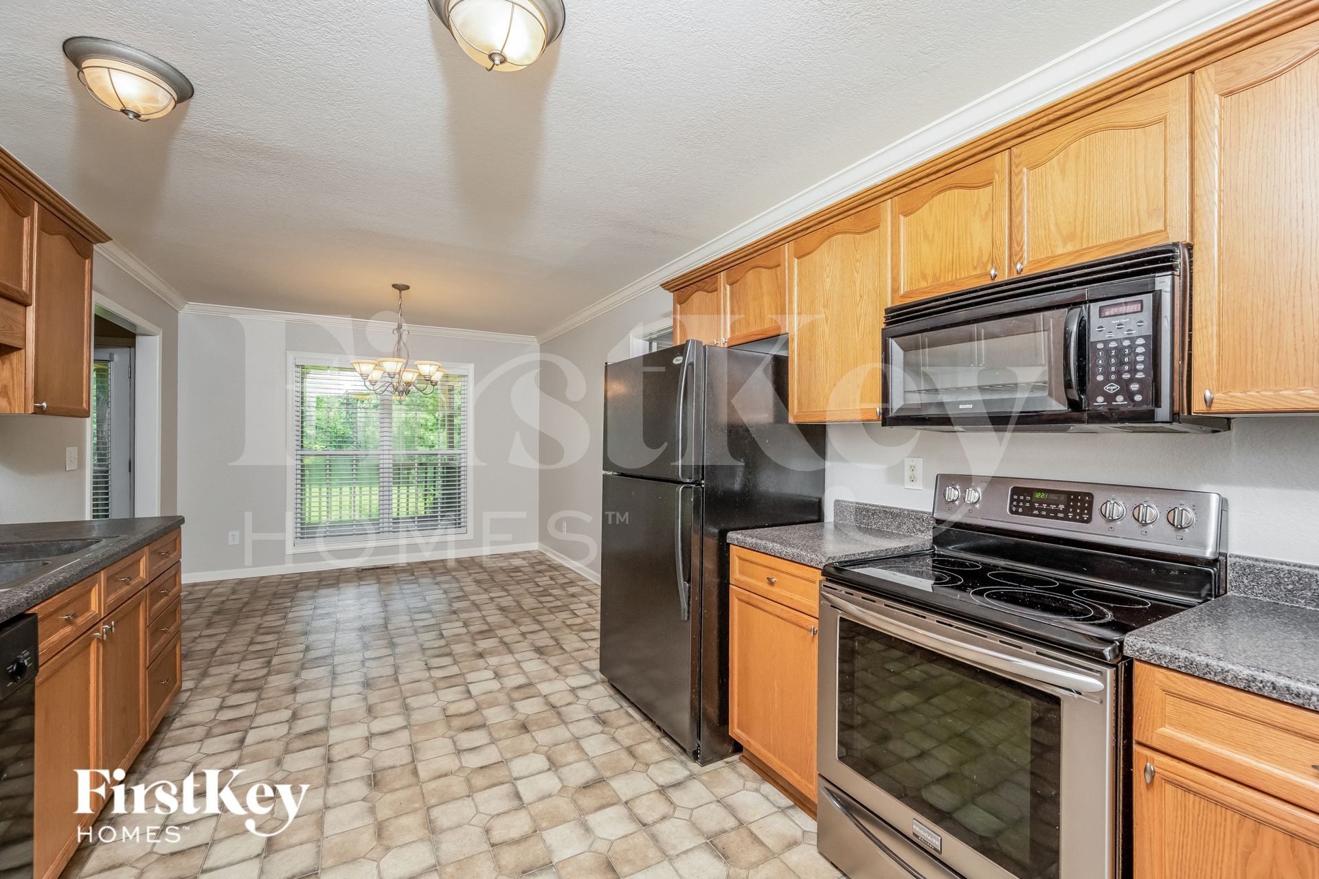 Building Photo - 29 Parkwood Dr