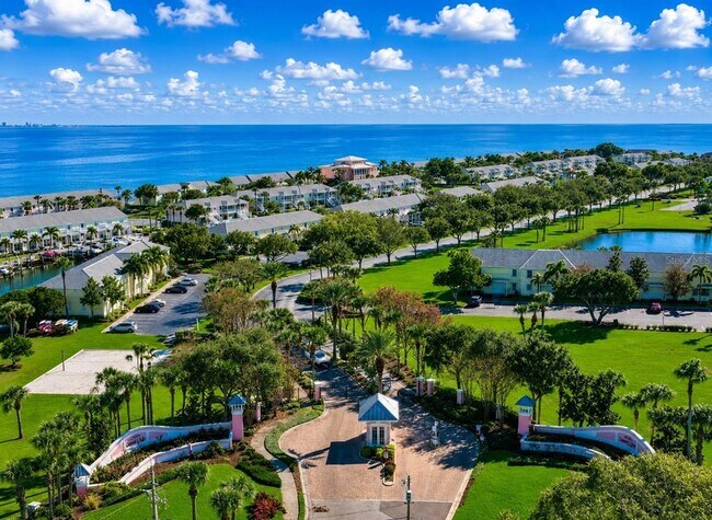 Building Photo - 3873 Pompano Dr SE