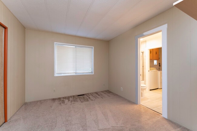 Building Photo - 11811 SE 184th St