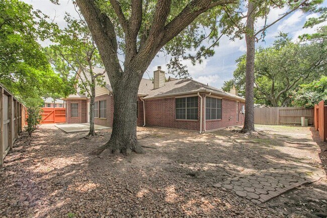 Building Photo - 7343 Hazel Cove Dr