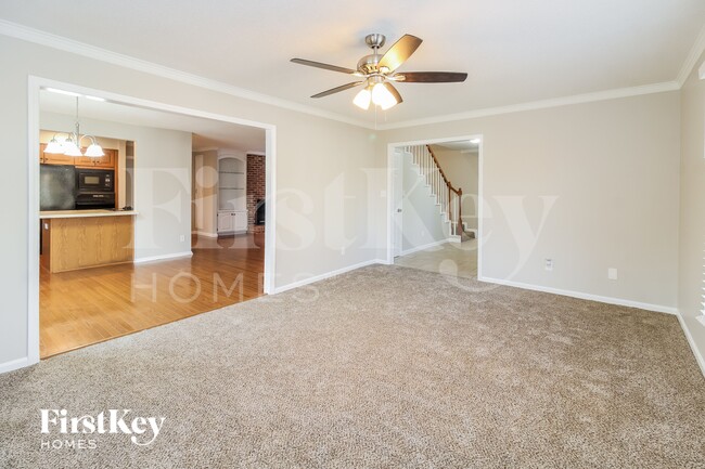 Building Photo - 1301 Westminster Dr