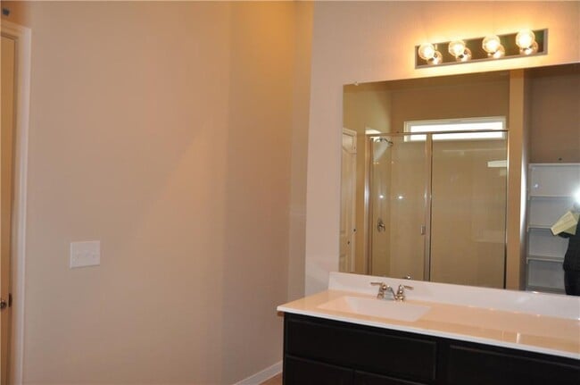Building Photo - 6521 Loretta White Ln