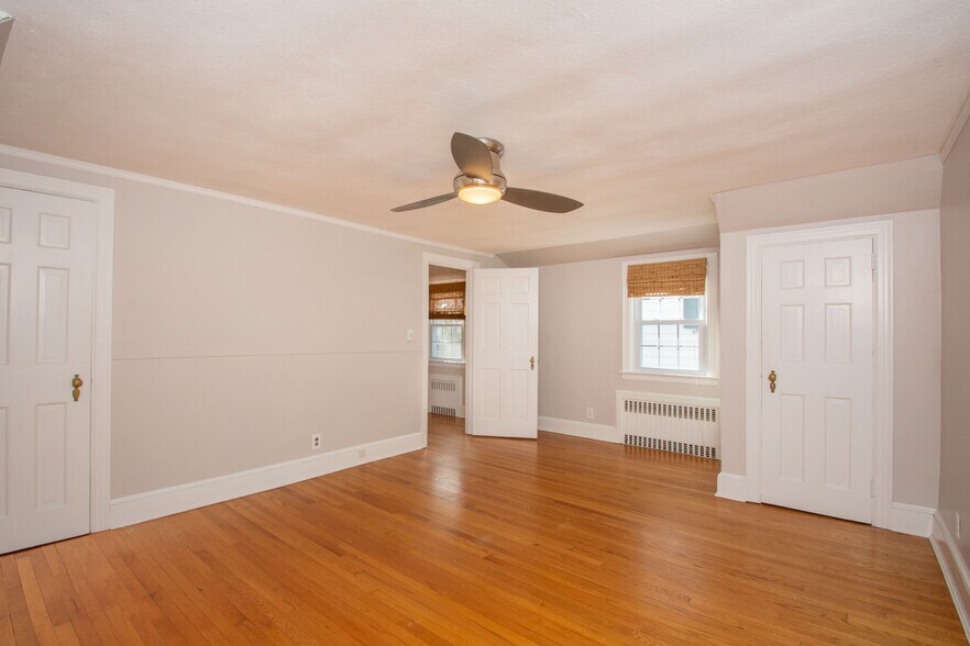 Building Photo - 135 Brunswick Ave