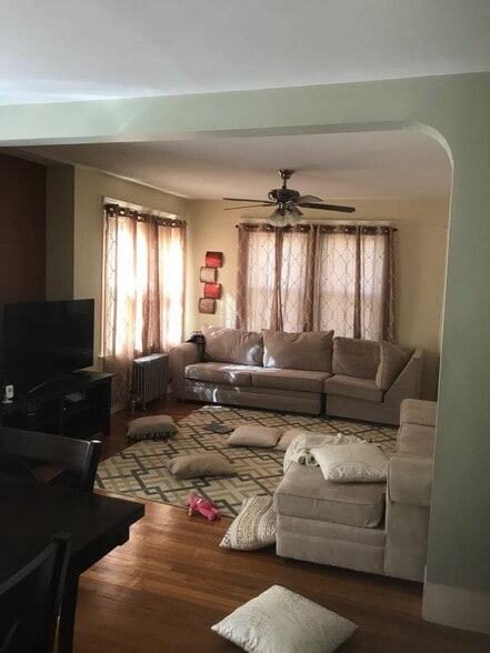 Building Photo - 84 Endicott St