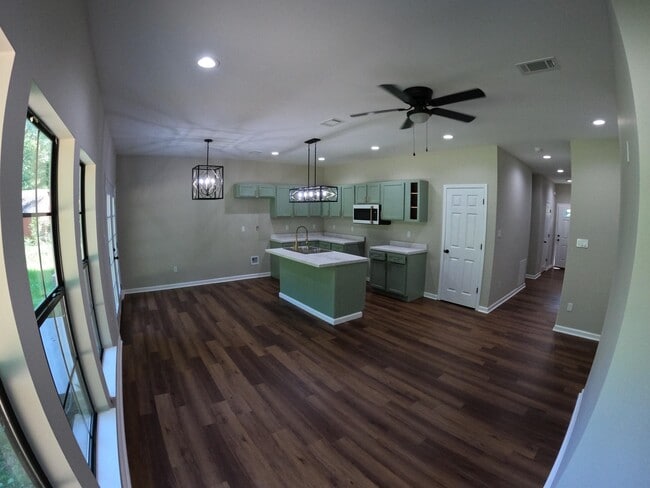 Building Photo - 1011 S Somerville St