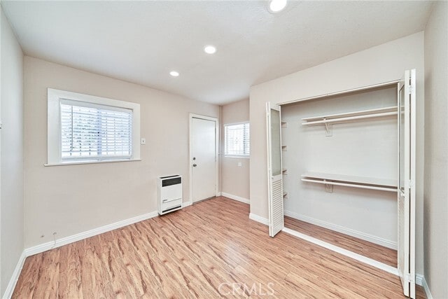 Building Photo - 1329 W 37th Dr