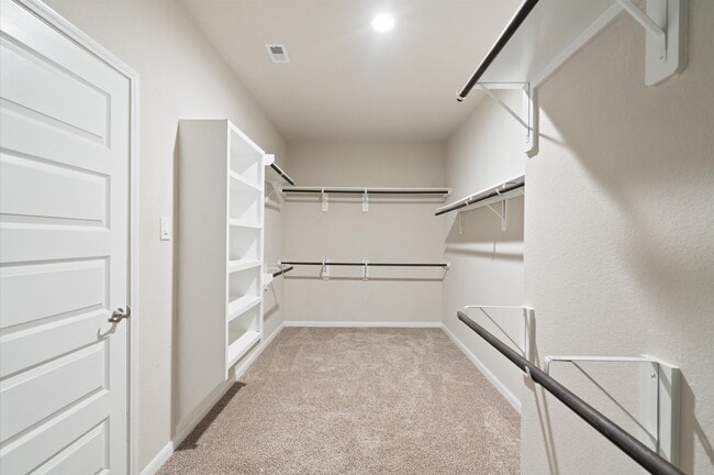 Building Photo - 410 Richfish Run Drive