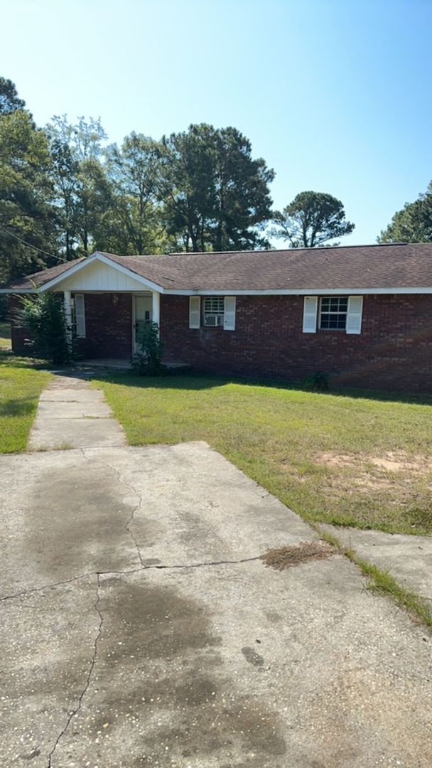 Building Photo - 6483 Pineapple Hwy