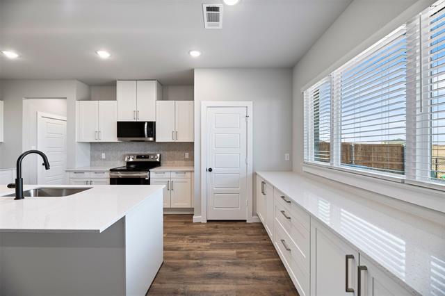 Building Photo - 4011 Lecroy Ct