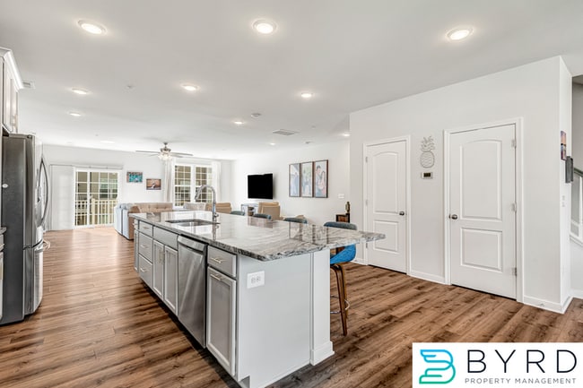 Building Photo - 5908 Whitehurst Ln