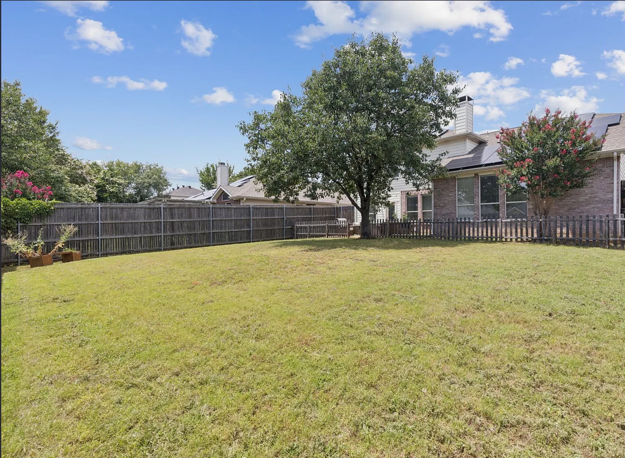 Building Photo - 1710 Mallard Dr
