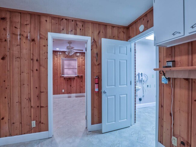 Building Photo - 2950 Meginnis Arm Rd