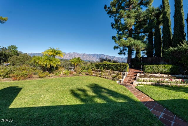 Building Photo - 1370 Cresthaven Dr