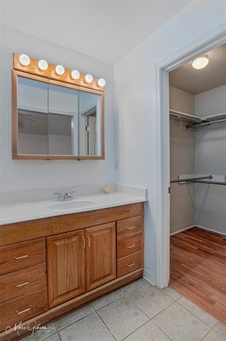 Building Photo - 3410 Woodvine Cir