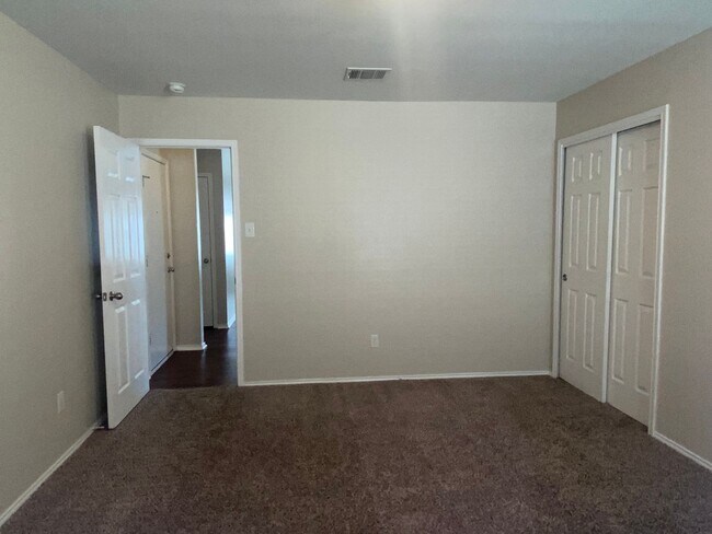 Building Photo - 3 BEDROOM, BELTON ISD